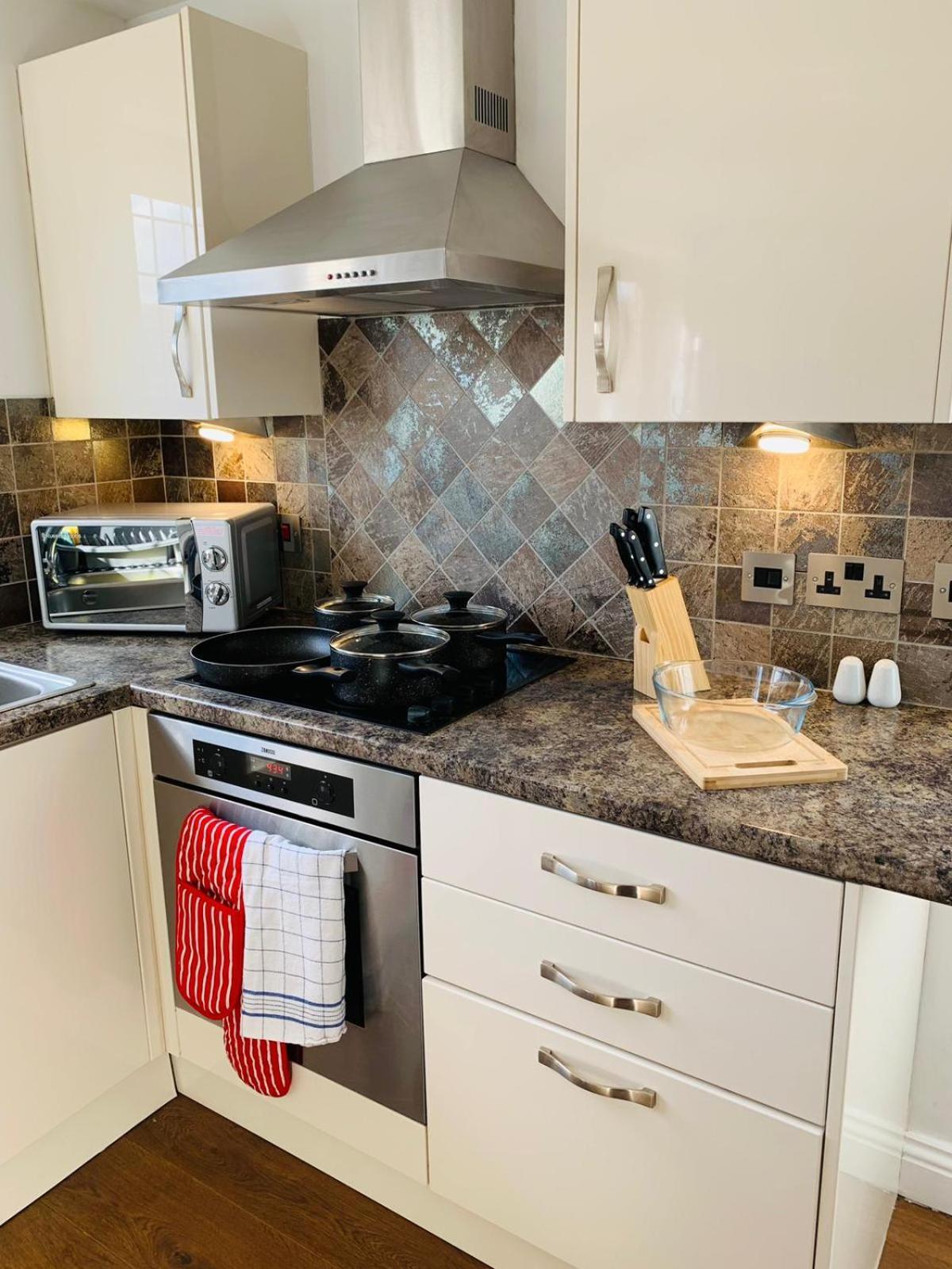 3Br House Ossett-Wakefield, Free Parking 3 Cars Wi Fi Long Stays Exteriör bild